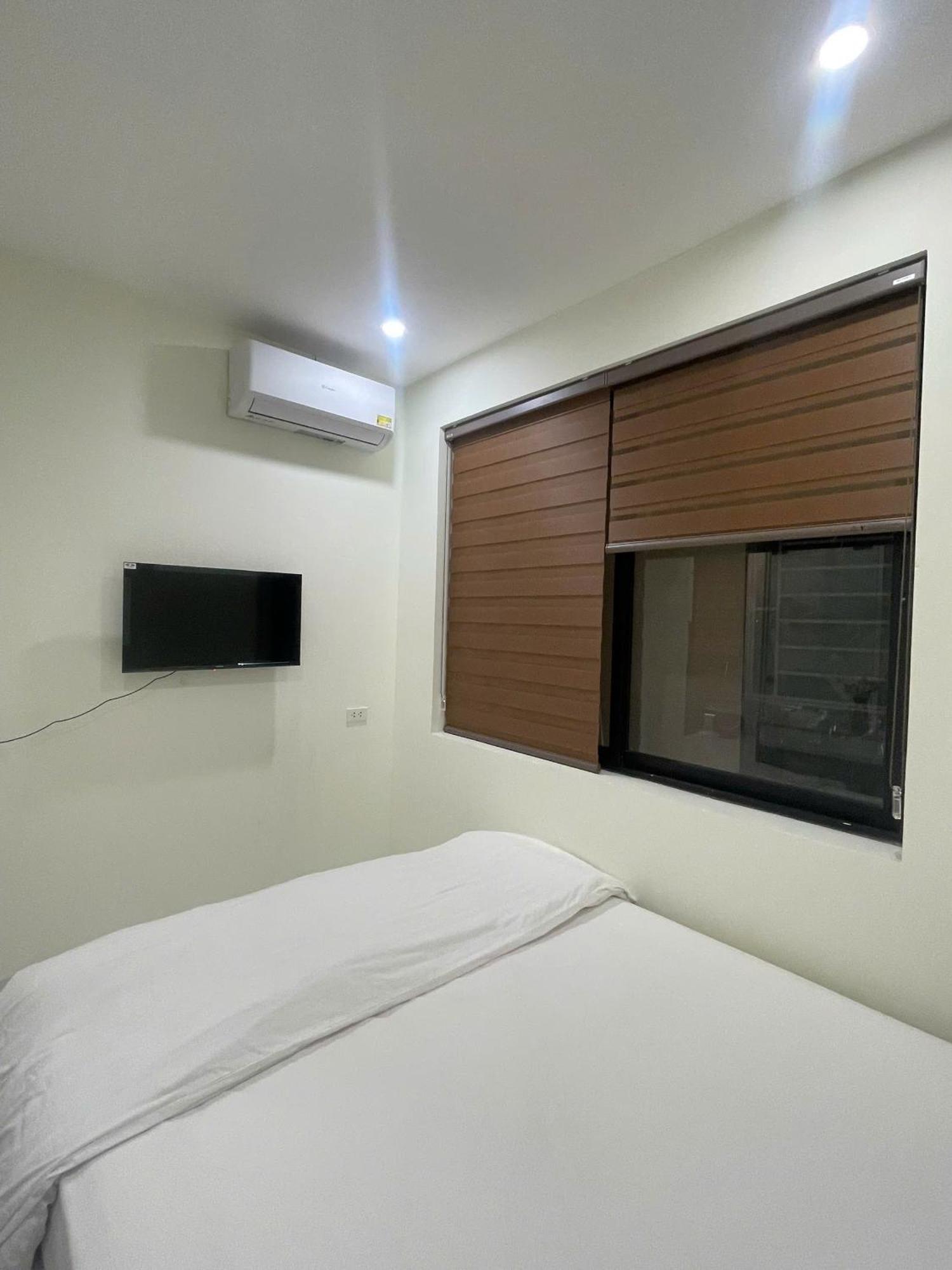 Era Apartment Xuan Thuy ハノイ市 エクステリア 写真