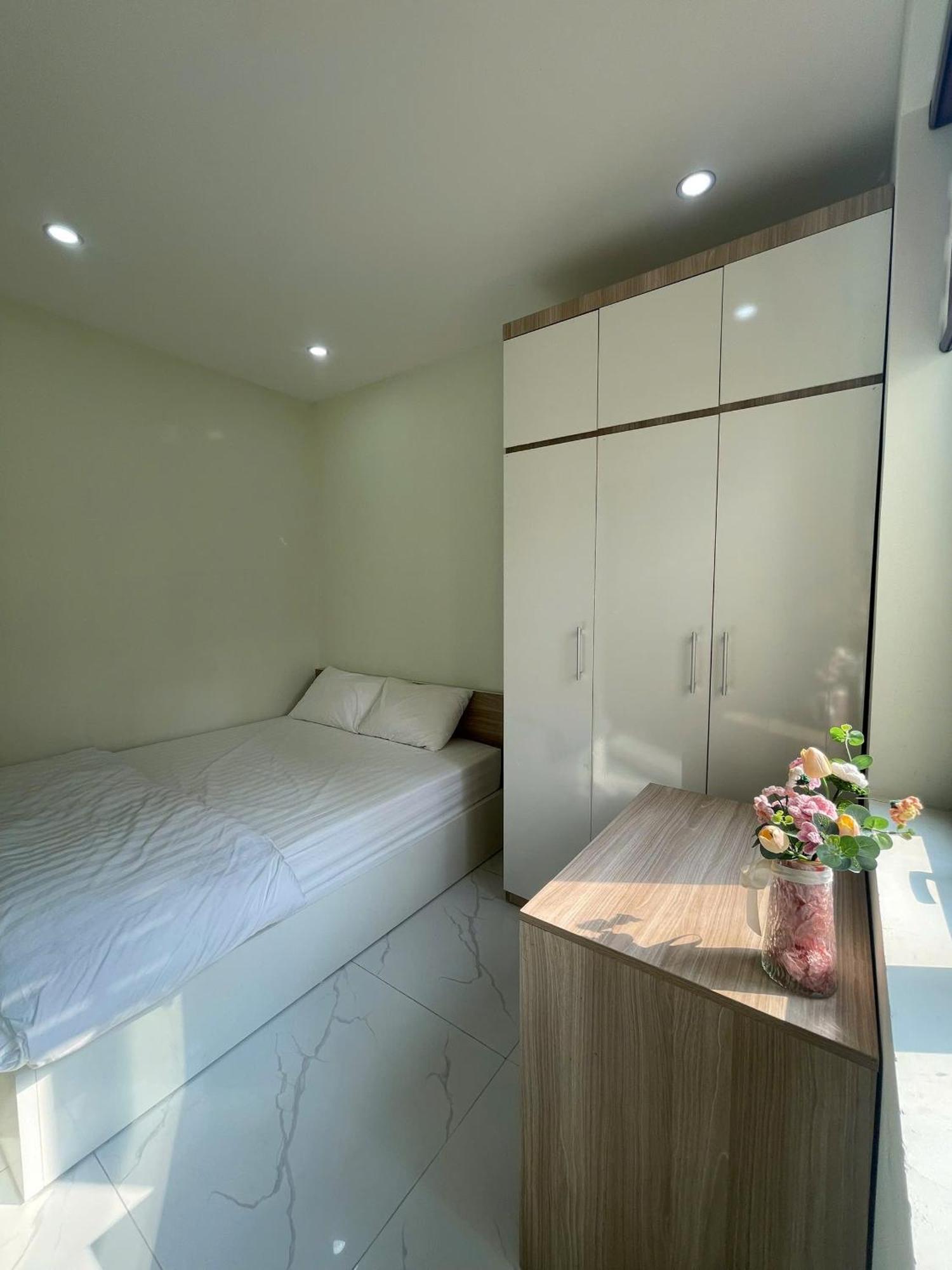 Era Apartment Xuan Thuy ハノイ市 エクステリア 写真