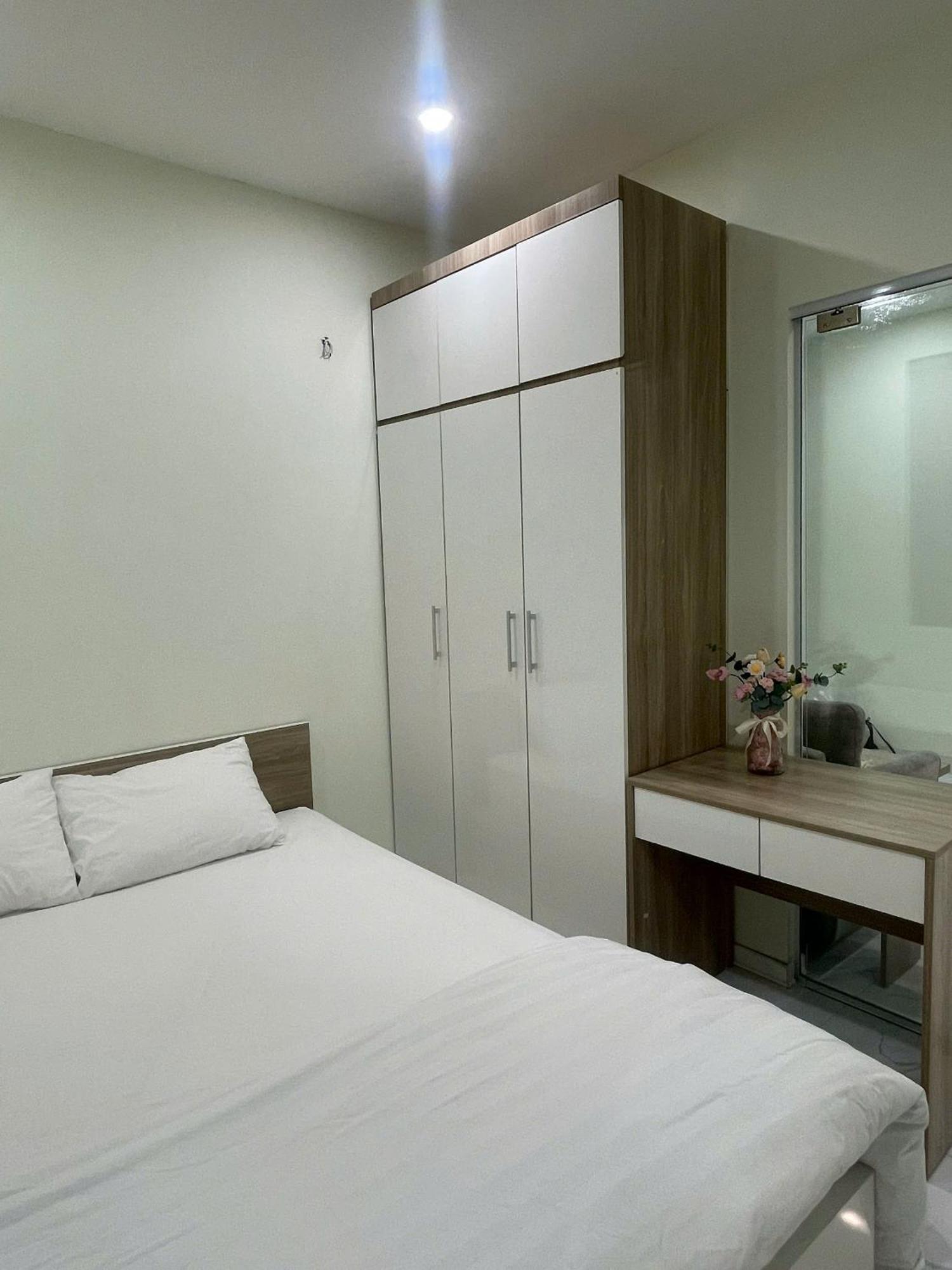Era Apartment Xuan Thuy ハノイ市 エクステリア 写真