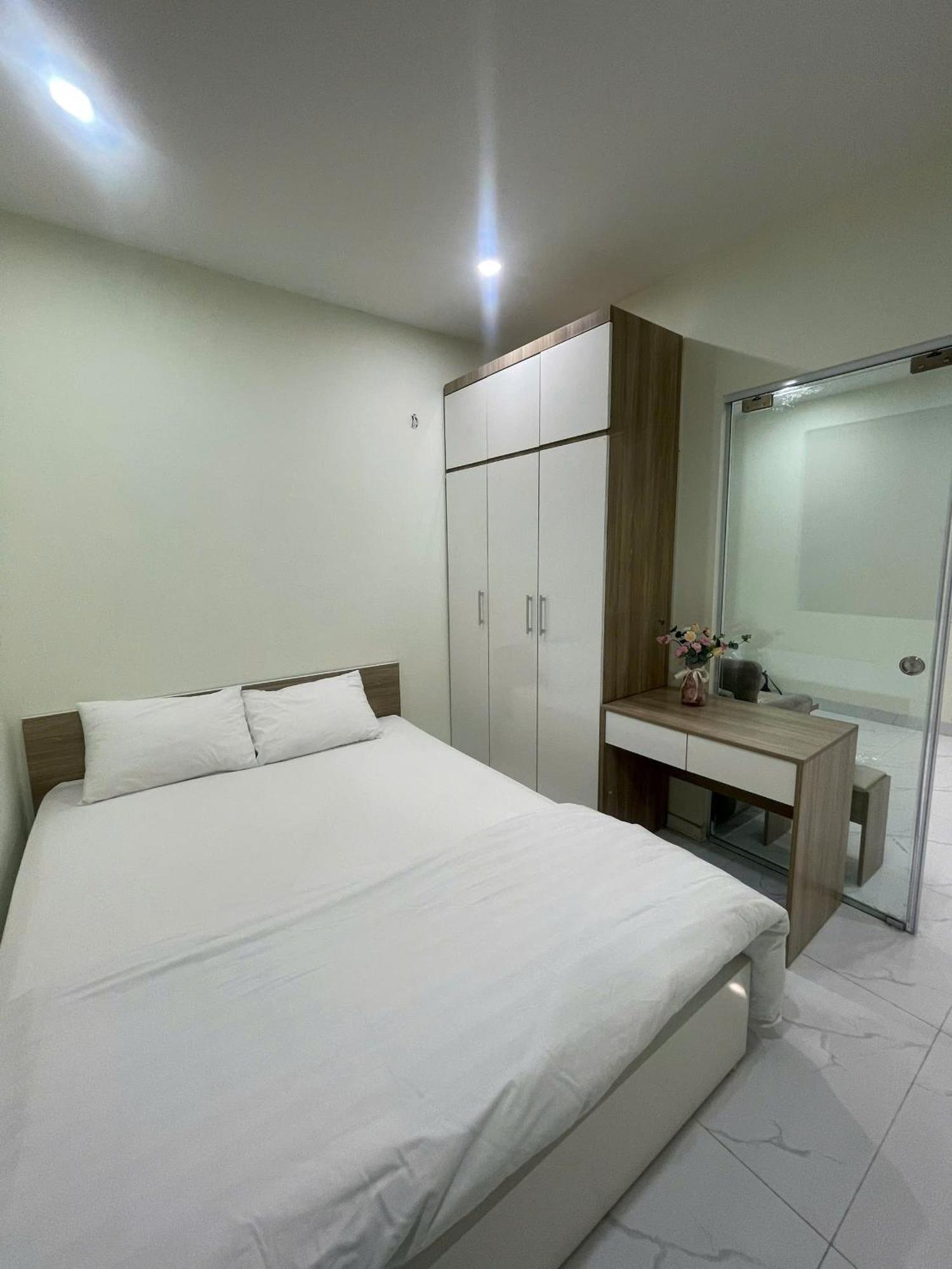 Era Apartment Xuan Thuy ハノイ市 エクステリア 写真